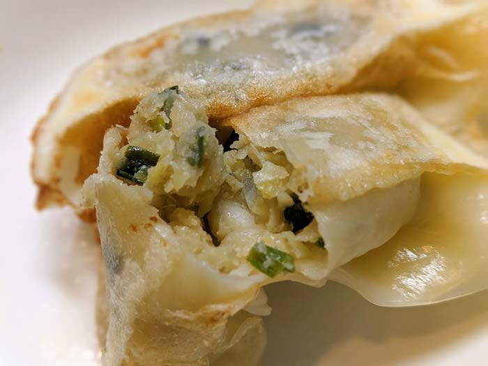餃子の雪松 中身