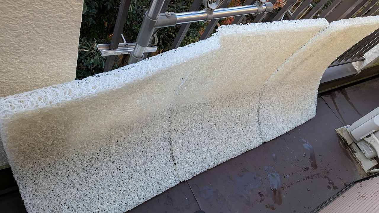 エアリーマットレス　ベランダで乾かす