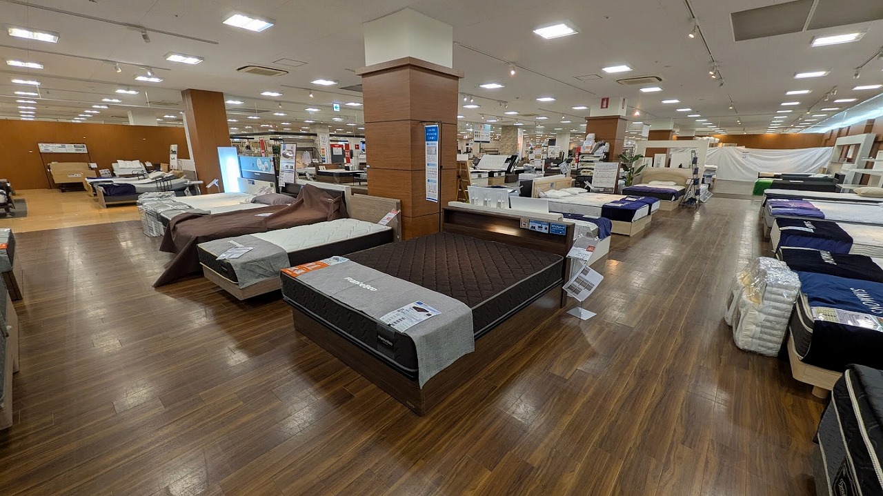 島忠ホームズ東村山店　寝具売り場